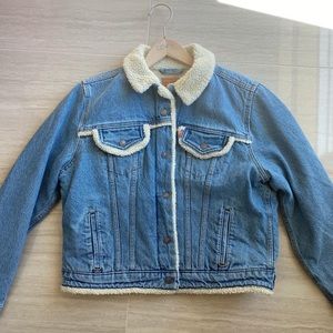 Levis womens denim sherpa lined trucker jacket